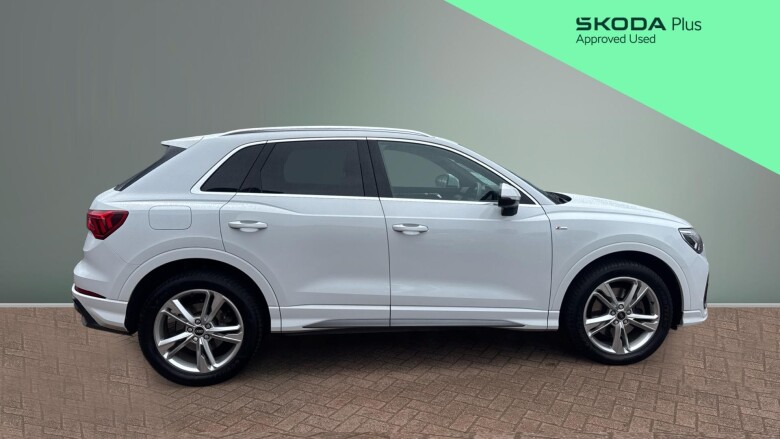 Audi Q3 45 TFSI e S Line 5dr S Tronic Estate